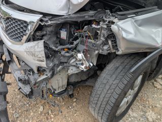 2011 Kia Sorento LX - Primary Damage Straight On Image